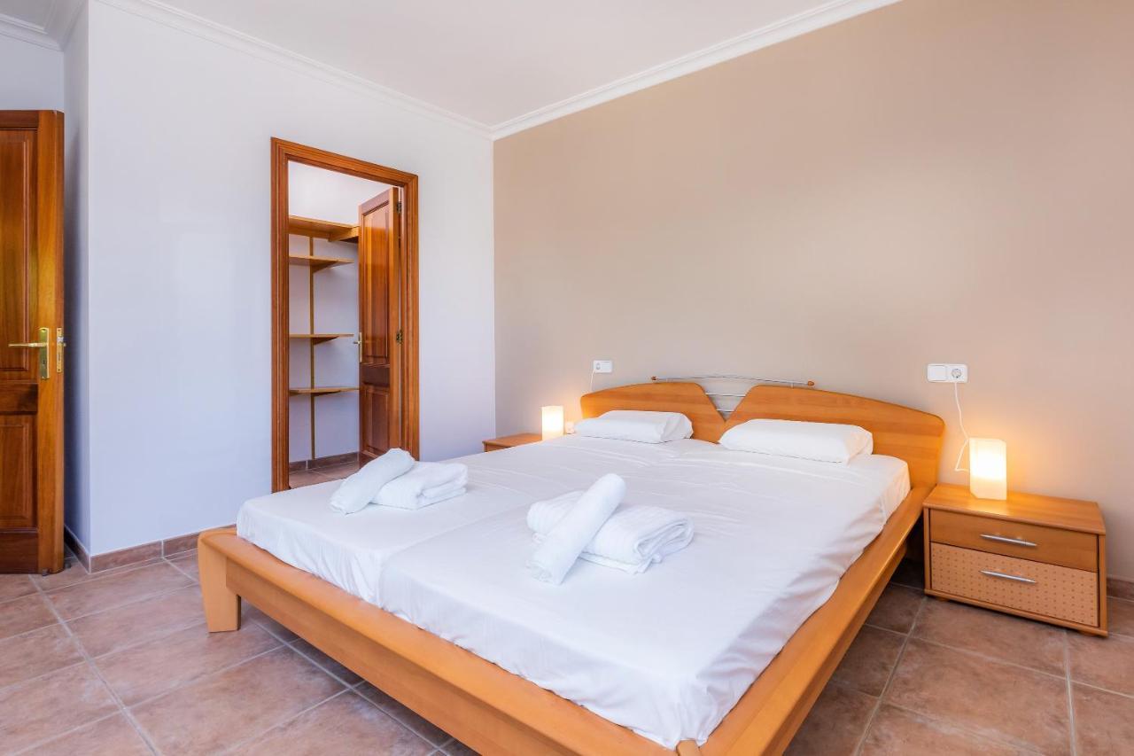 Casa Jordi Villa กันปิกาฟอร์ต ภายนอก รูปภาพ