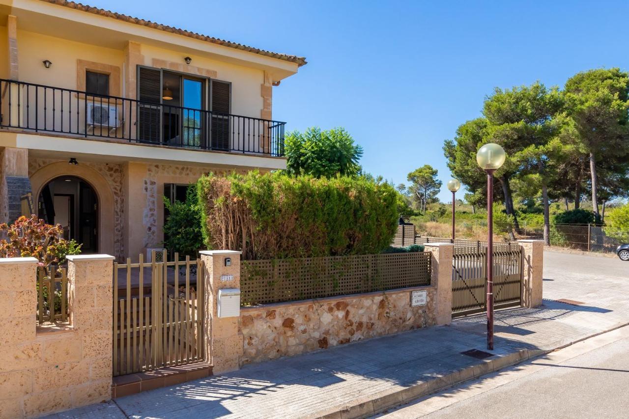 Casa Jordi Villa กันปิกาฟอร์ต ภายนอก รูปภาพ