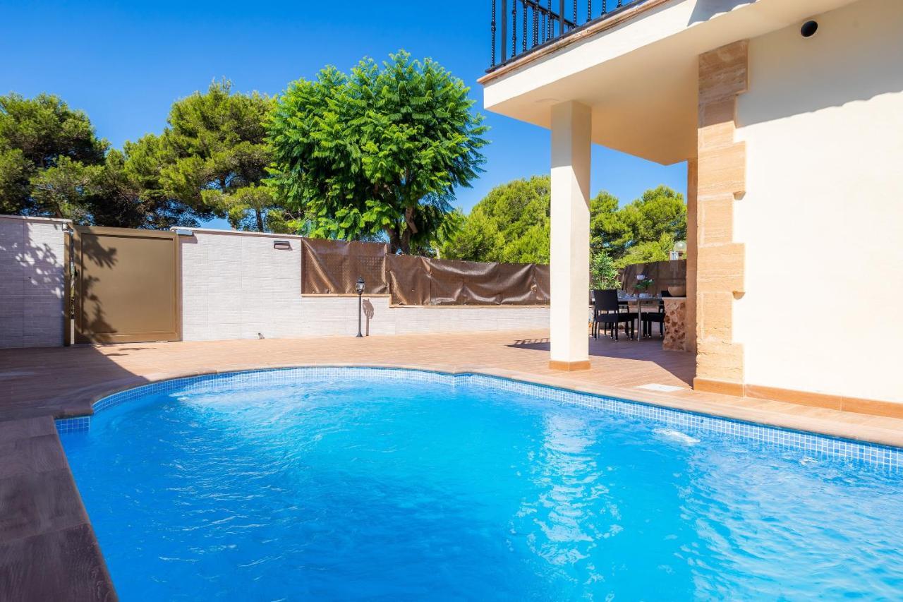 Casa Jordi Villa กันปิกาฟอร์ต ภายนอก รูปภาพ