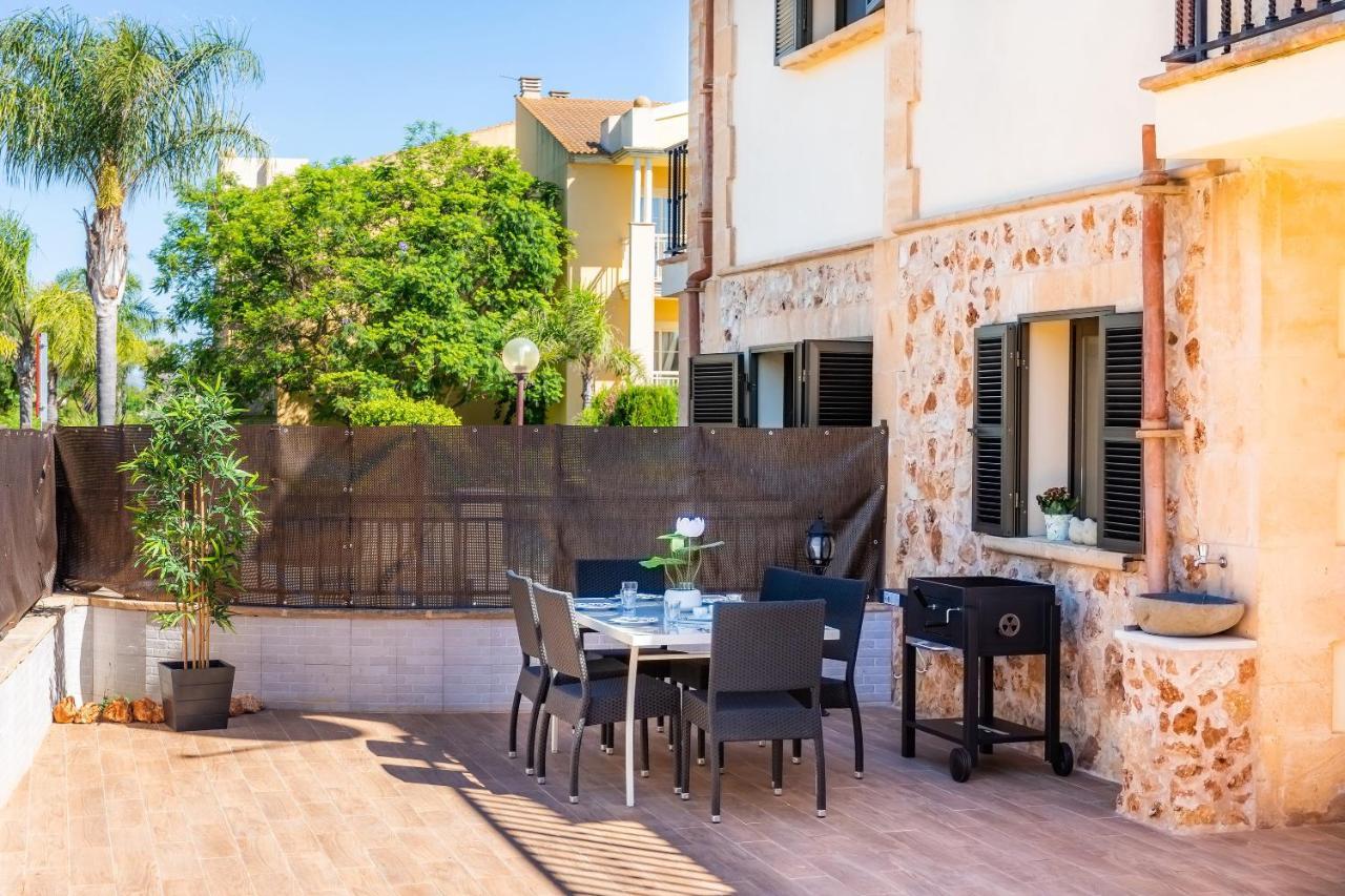 Casa Jordi Villa กันปิกาฟอร์ต ภายนอก รูปภาพ